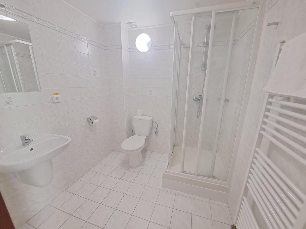 Hasicsky Hotel Přibyslav エクステリア 写真